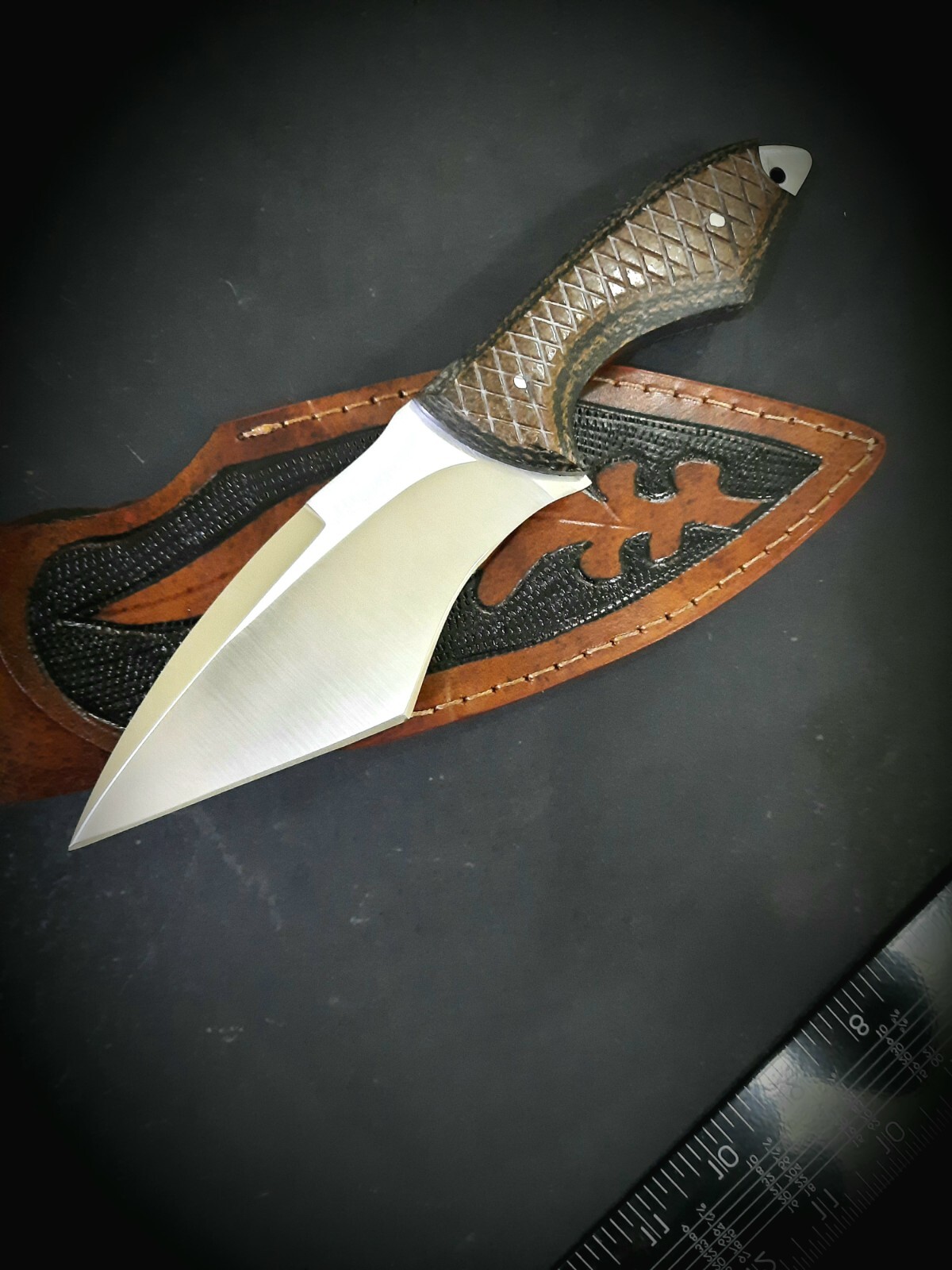 RaB Custom Handmade Full Tang D2 Tool Steel Skinning Knife W/Leather Sheath