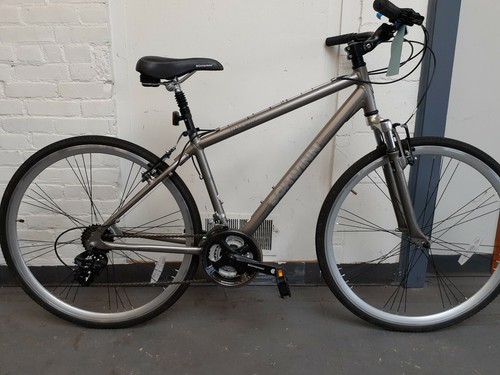 Schwinn Trailway 700c Hybrid Mountain 