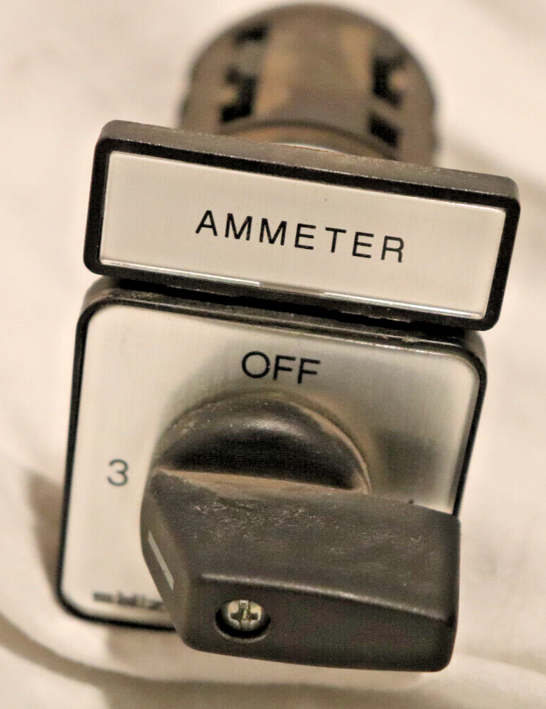 M221-61325 Salzer Switch Operator Controls Rotary Cam Switch