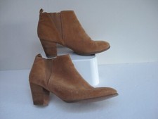 Size 8 PULL & BEAR Light Tan Suede Ankle Boots Block Heel Slip On VGC