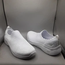 Skechers Women's Go Walk Arch Fit 2.0 Rosa Linda Sneaker 10M White A236