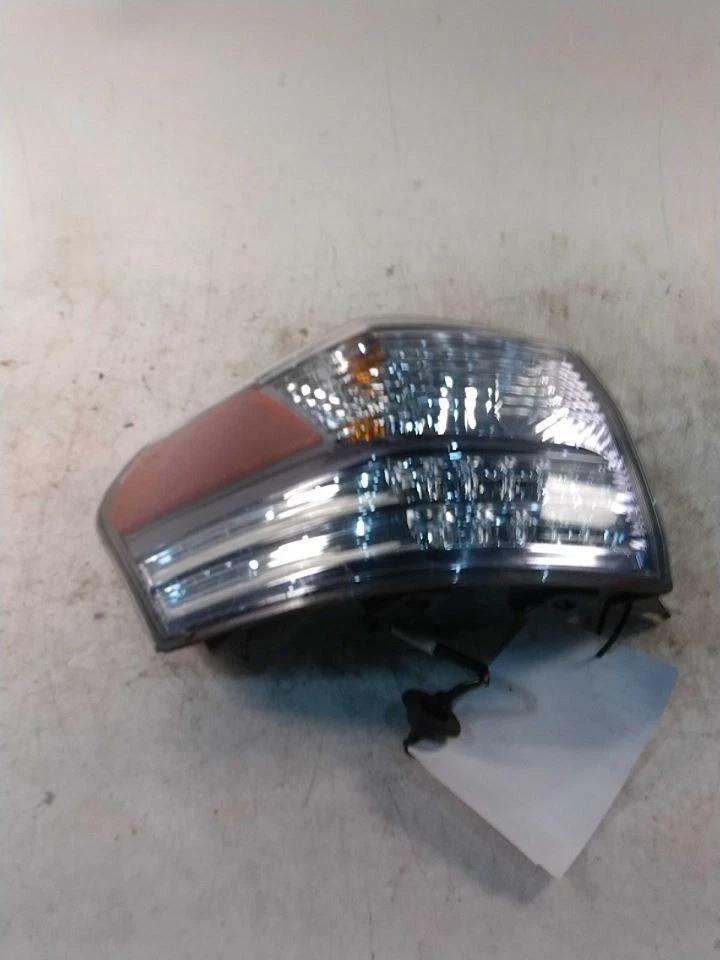 Cuarto de luz trasera del conductor montado en panel para 10-12 LEXUS HS250H 409168 Foto 3 de 3