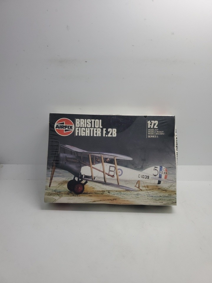 1:72 Sealed