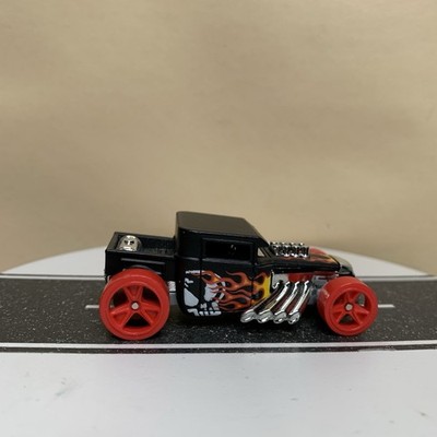 2011 Hot Wheels Bone Shaker Team High Speed Black w/Flames & Red 3 Spoke NM