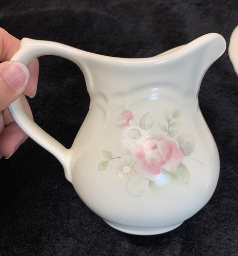 4 Pfaltzgraff Tea Rose Creamer & Sugar Bowl, Grave Boat & Underplate, Excellent! - Picture 5 of 9