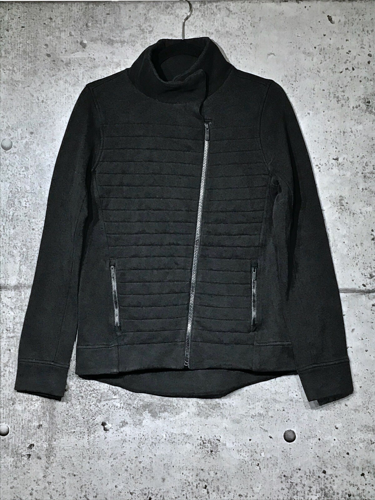 LULULEMON FLEECE TO BE TRUE JACKET 6 SOFT BLACK COTTO… Gem