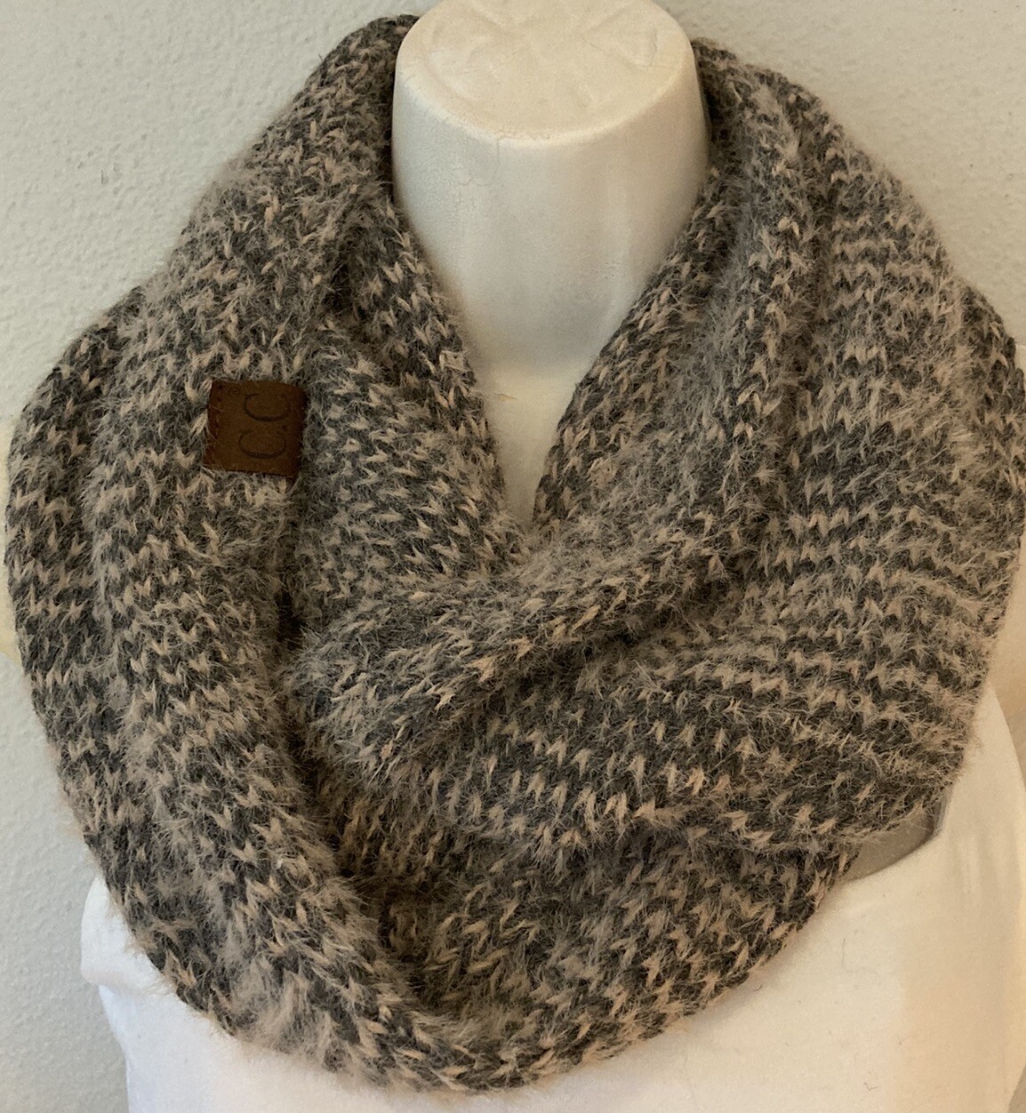 C.C Soft Furry Two Tone Knit Cowl Snood Loop Pullover Infinity Scarf Grey Pink