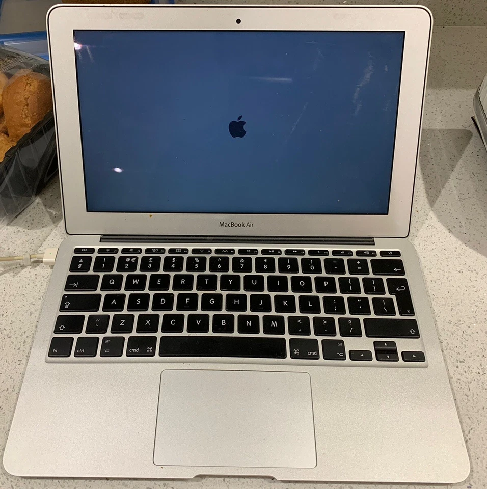 Apple MacBook Air A1370 FAULTY - Image 2 of 4