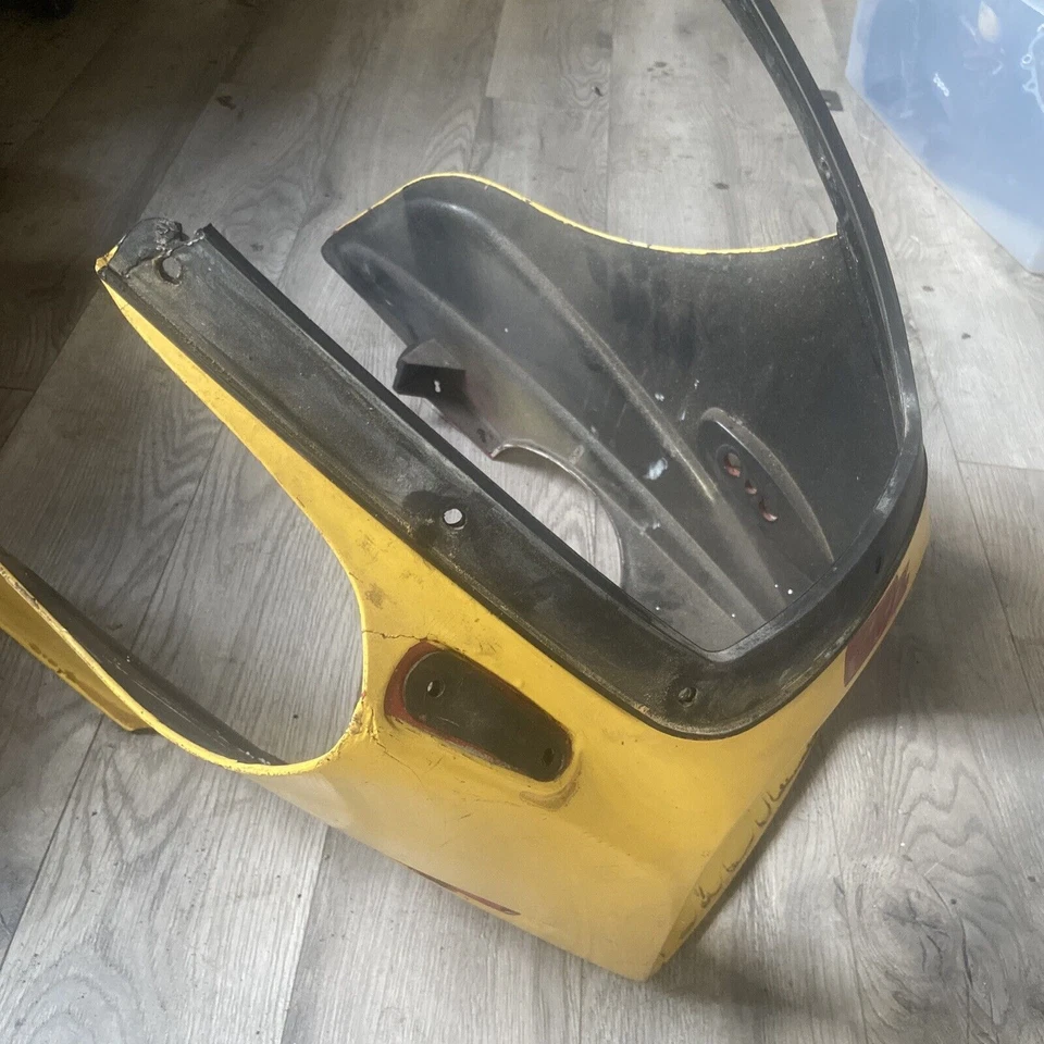 Kawasaki GPZ 1100 1983-84 capó delantero Foto 2 de 4