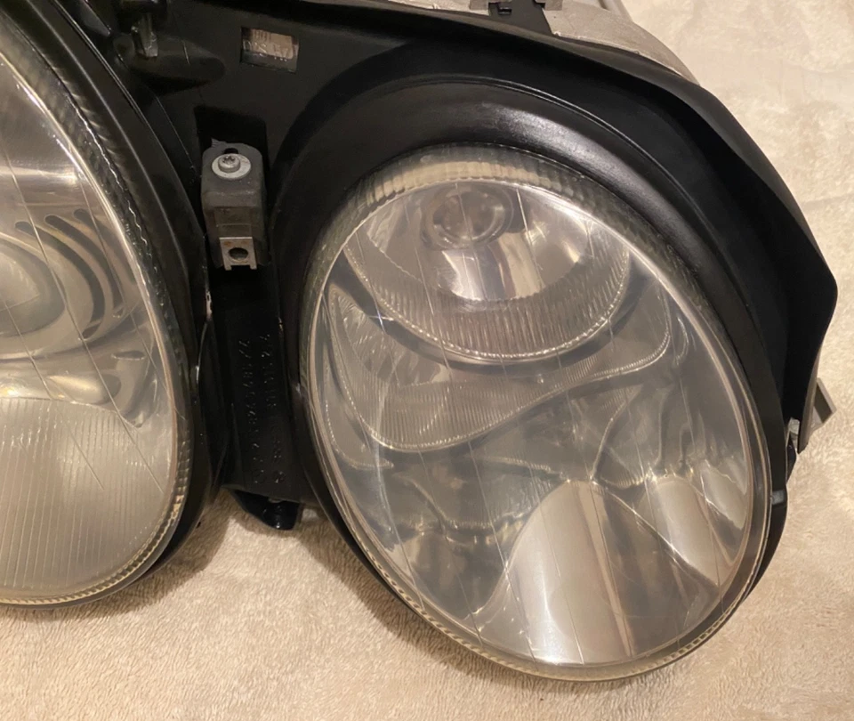 03-06 Conjunto Faro HID/Xenón Lado Izquierdo Mercedes Benz W215 CL55 AMG CL500 Foto 4 de 4