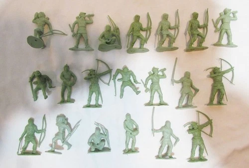 MARX ROBIN HOOD PLAYSET MERRY MEN LOT OF 20 GREEN FIGURES VINTAGE 54mm MEDIEVAL