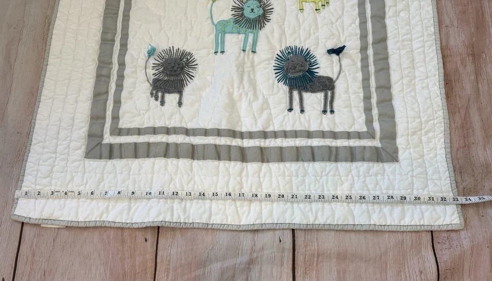 Manta de algodón orgánico Pottery Barn Baby Quilt Lion gris para niños pequeños Foto 2 de 4