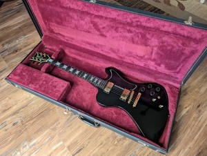 Gibson RD Standard EB USA 2007 純正ハードケース付 sddefault.jpg