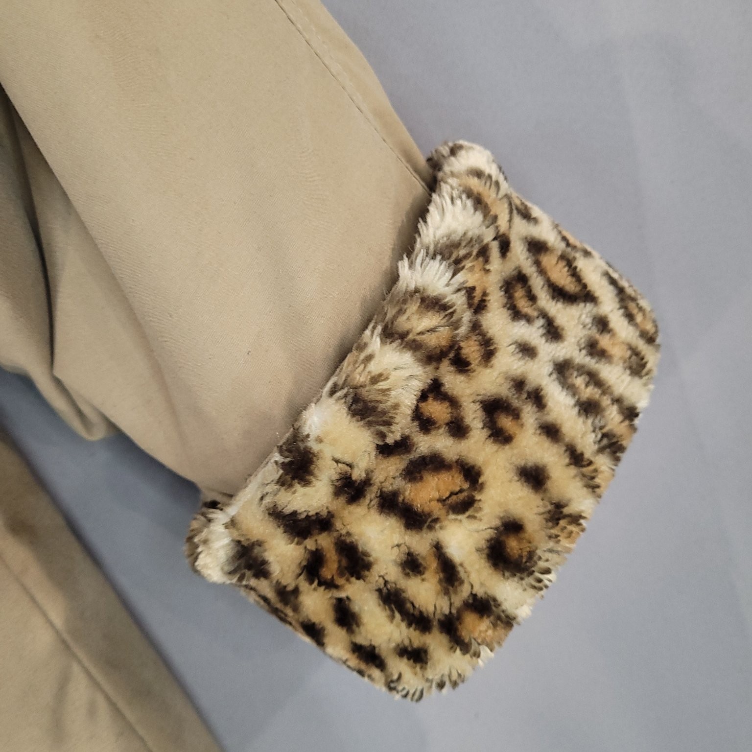 Basic Editions Women's Beige Jacket Small Faux Fu… - image 4