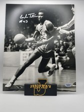 Los Angeles Lakers Earl Tatum #43 Autographed 8 x 10 Photo   w/COA