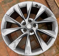 Used Tesla Model S 21″ Grey Rim OEM 1066520 with sensor