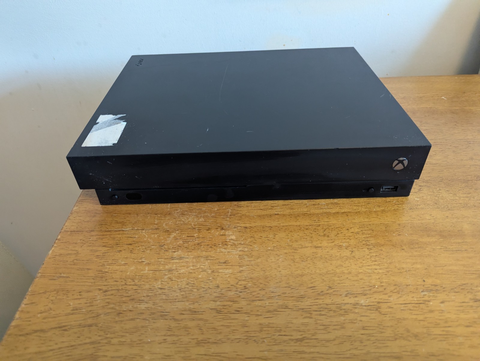 Microsoft Xbox One X 1TB Console *Spares Repairs - No TV Display*