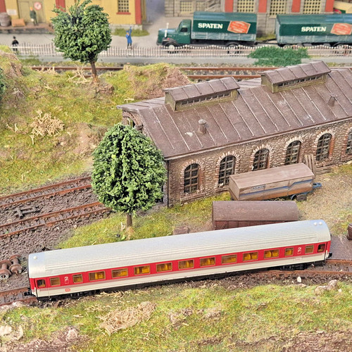 Roco N 24304 Großraumwagen 2.Kl 61 80 20-94 135-6 in OVP/2519 | Zustand: Gebraucht