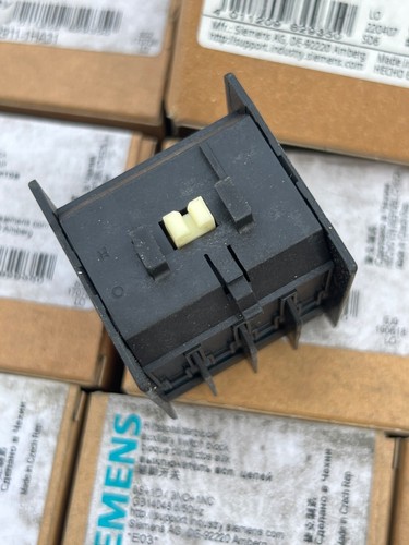 (Lot 24 Teile) Siemens Zusatz Schalterblock 3RH2911-1HA31 - Picture 7 of 7