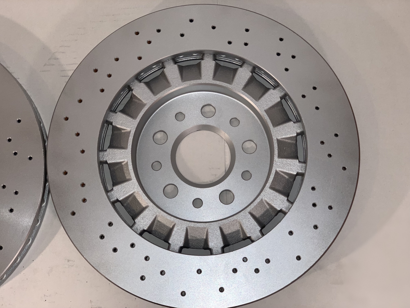 Maserati Ghibli SQ4 Quattroporte AWD Front Rotors & Brake Pads Set