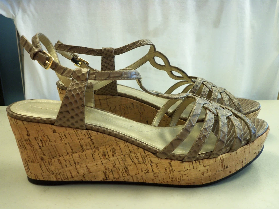 Tahari New Womens Star Wedge Platform Sandal 9.5 M Shoes - Image 3 of 4