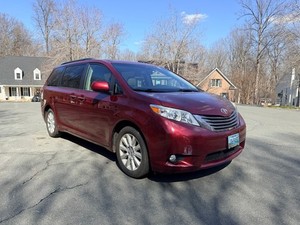 2015 Toyota Sienna XLE