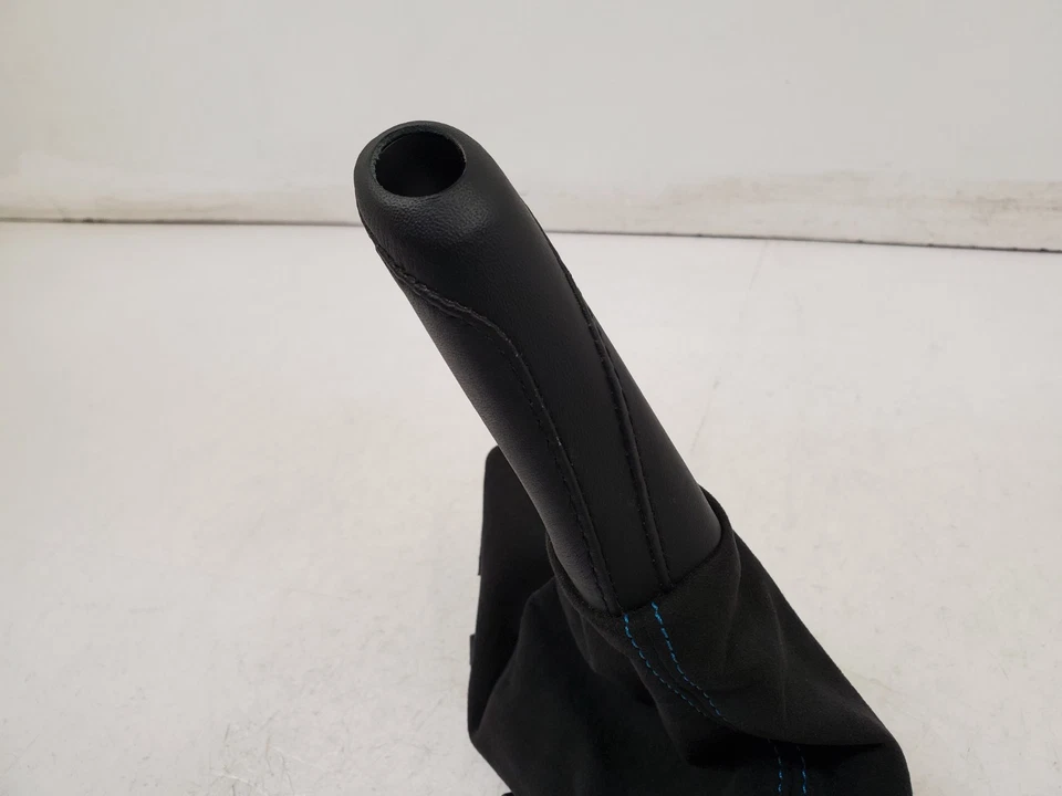 ✅ 16-21 OEM BMW F87 M2 Competition Boot mango de freno de mano con puntada azul Foto 2 de 4