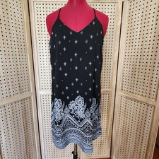 Maurices Women Med Black White Sleeveless Knee Length Spaghetti Strap Sundress