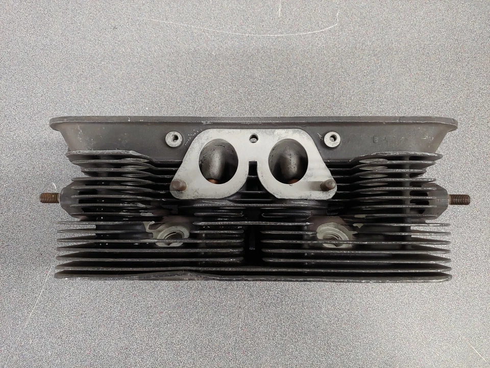 MUY BONITO ORIGINAL GENUINO PORSCHE 356B 356C CULATA 1600 NORMAL NLA #52 Foto 3 de 4