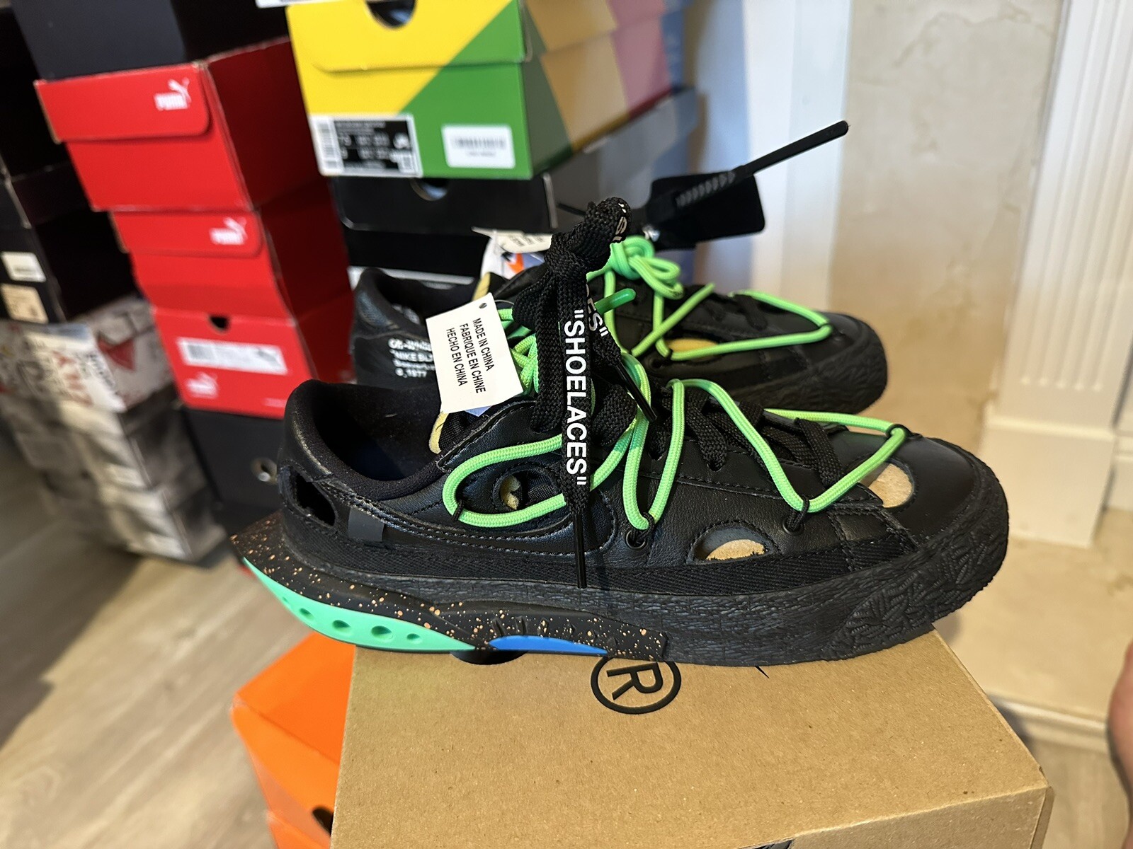 OFF WHITE X NIKE Taglia UK 4 Nike blazer basso x bianco sporco nero 2022