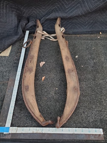 Antique Horse Mule Collar Yoke Wood & Cast Iron 25” Hand Forged Pair - Picture 3 of 8