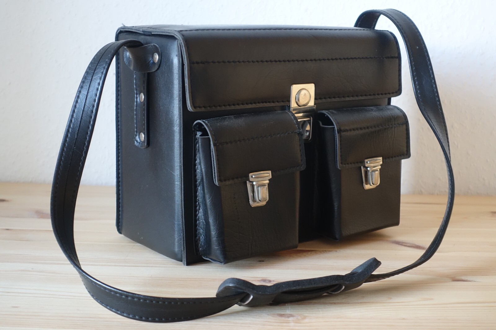 LeReporter Indus - sac photo cuir argentique Noir | PAUL MARIUS