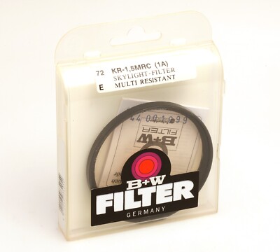 B+W KR 1,5 Skylight Schutzfilter Multi Resistant E72