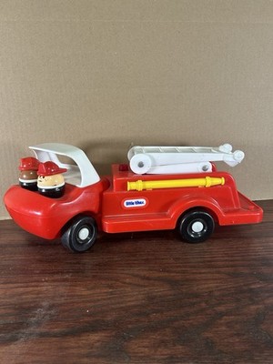 Vintage Little Tikes Toddle Tots Fire Truck Engine 2 Firefighters 