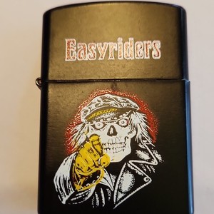 Zippo Easyriders Skull Gothic Skulls Graphic Collectible Lighter Black Theme