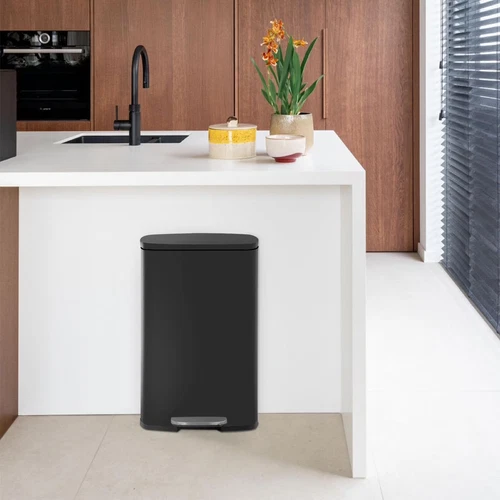 FDW Step Kitchen Trash Can - Thumbnail 3