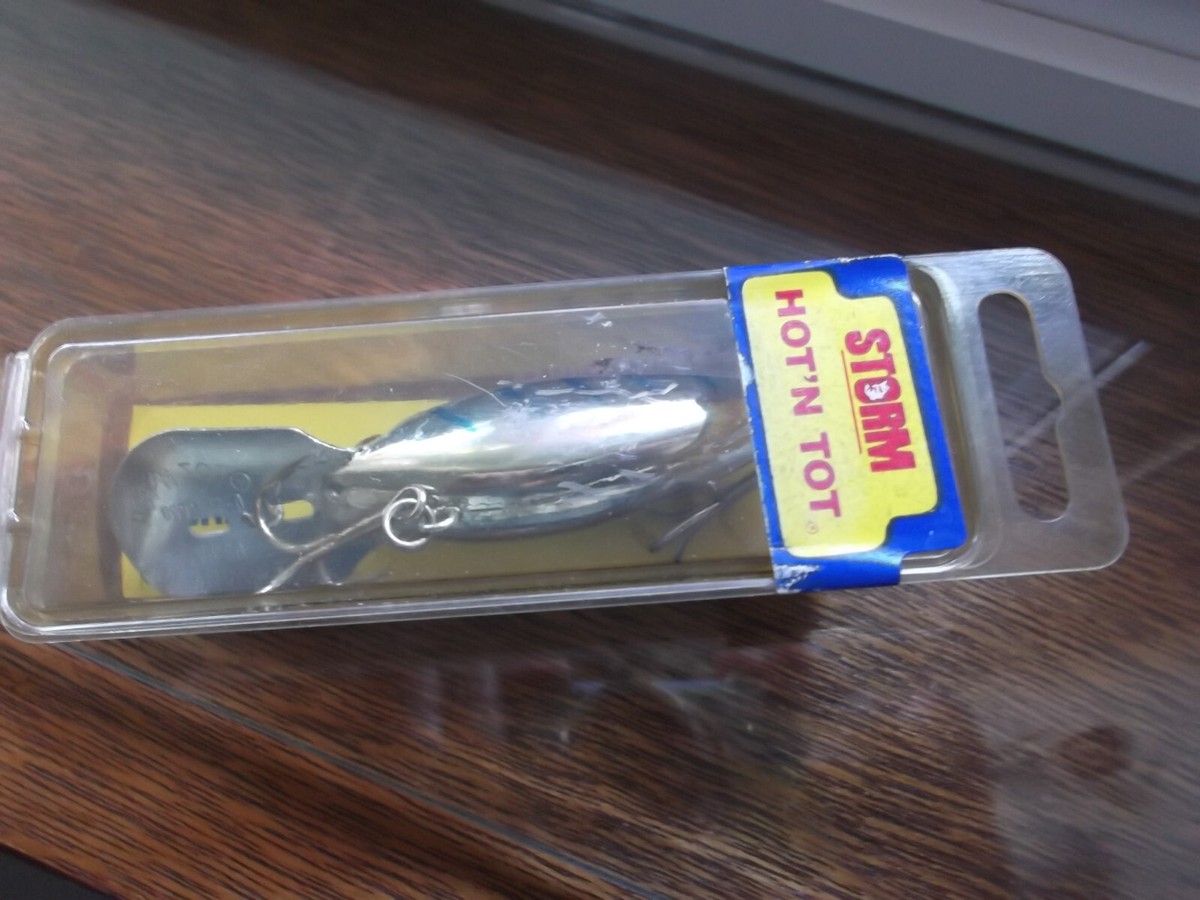 Older Pre Rapala Storm Hot N Tot,AH 112, Silver Blue Herringbone