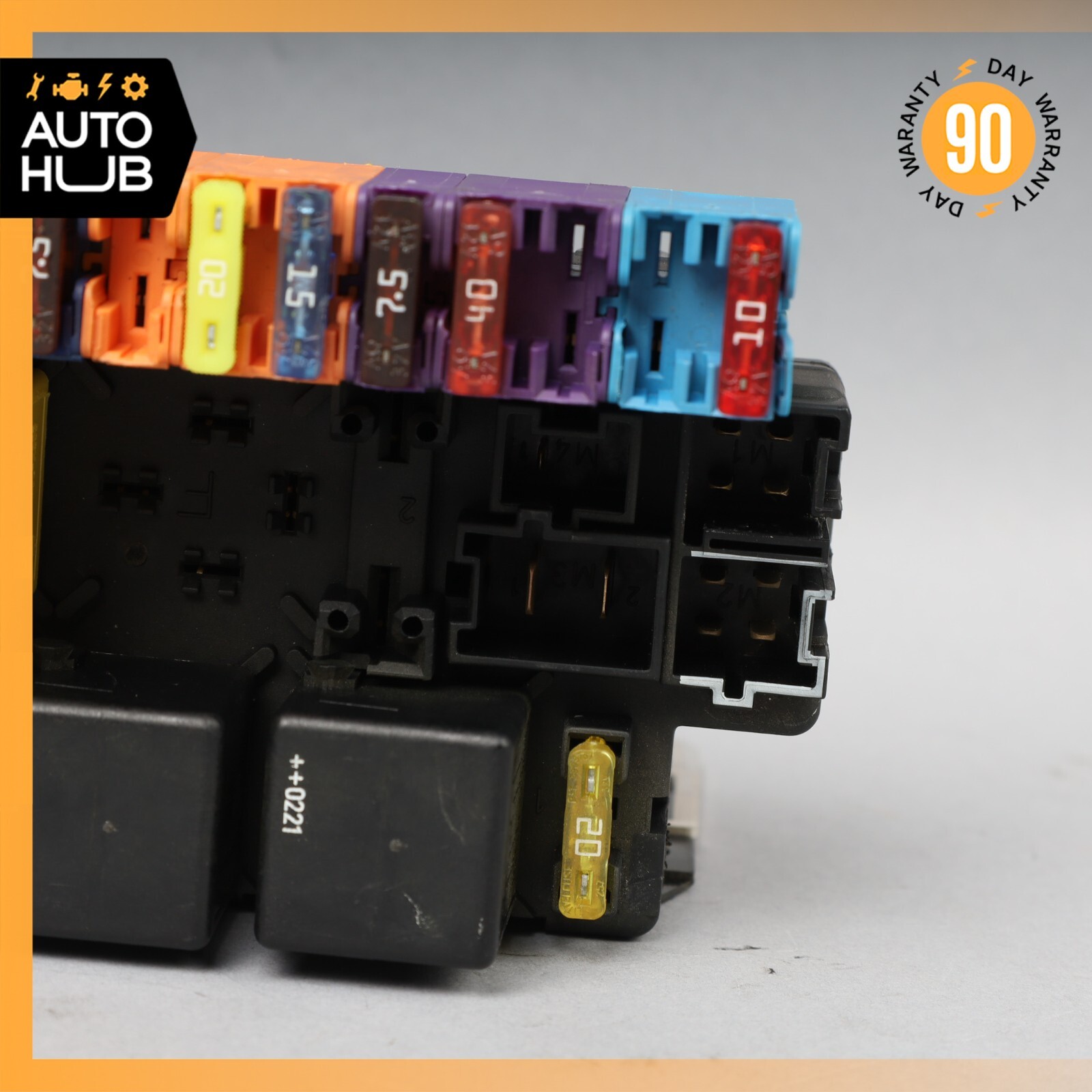 03-12 Mercedes R230 SL500 SL55 SLR Front Left SAM Fuse Box Control Module OEM