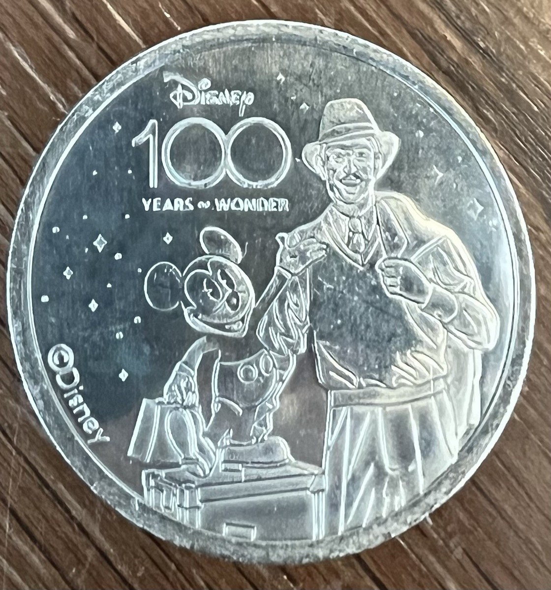 新入荷【希少】アメリカ合衆国【祝】Disney 100 ディズニー　貨幣シリーズ わずか100点のみ！大型100ドル公式記念金貨＜ディズニー創立100