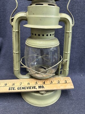 Antique Dietz No. 2 Large Fount Wizard Tubular Barn Kero Lantern