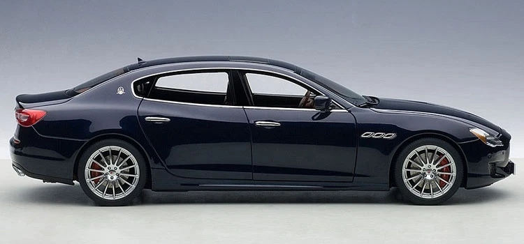 2014 MASERATI QUATTROPORTE GTS BLUE 1:18 AUTOart 75807 BRAND NEW IN BOX LAST ONE - Image 3 of 4