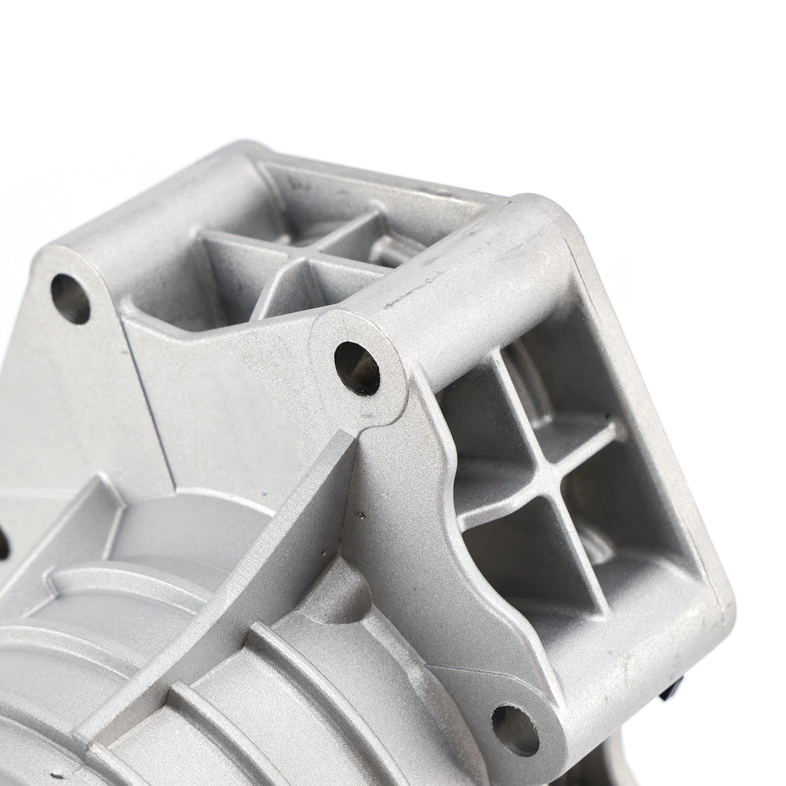 Suitable for Volkswagen Touareg Audi S4 S5 Bentley Tim Yue oil filter assembly.