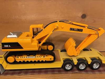 EXCAVATOR MODEL NEWRAY AMT CONSTRUCTION ERTL MPC SEMI TRUCK TRAILER 1:25