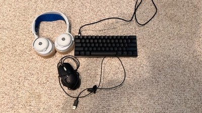 Steelseries Apex Pro Mini,Steelseries arctis headphones, and logitech G502 wired