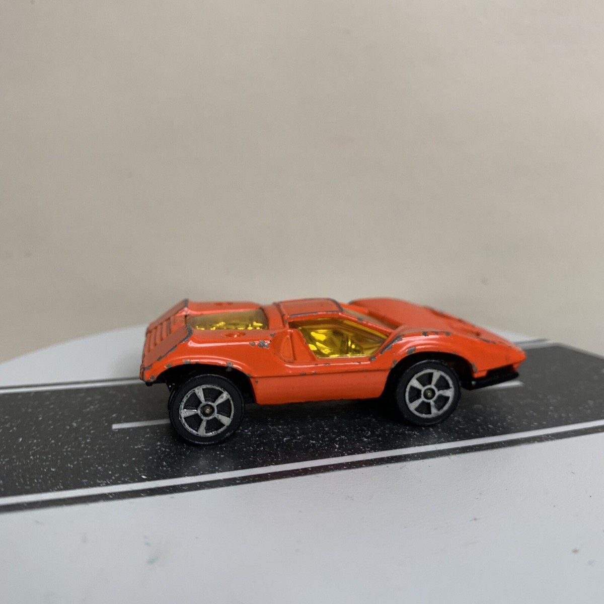 ウラシク　【カーズ】 Corgi Juniors Whizzwheels MARCOS XP Fluorescent Orange, Great