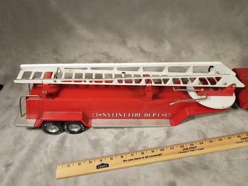 NYLINT Fire Department Truck Hook And Ladder #33 Pressed Steel Vintage 1960's? - Picture 6 of 12