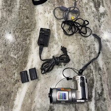 Sony Cyber-shot DSC-F505 2.1MP Digital Camera 10x - Silver - For Parts/ Repair