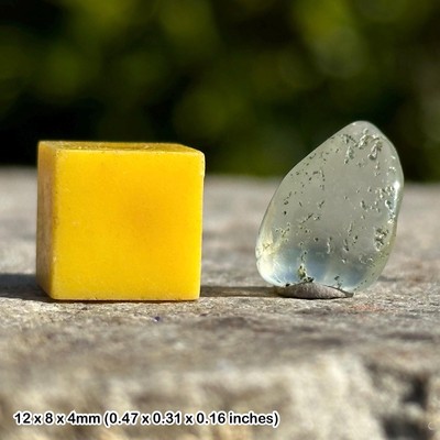 Genuine prehnite aa chips for soothing and cleansing crystal healing