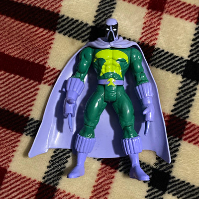 Prowler Spider-Man 1994 Action Figure w/ Retractable Claws & Removable Cape