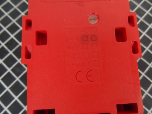 ALLEN-BRADLEY GUARD MASTER SPARTAN 240V 3-10A Sicherheits-Verriegelungsschalter (26388) - Bild 5 von 7